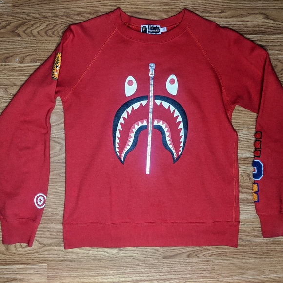 BAPE Red Tiger Shark Crew Neck Sweatshirt - Picture 2 of 11